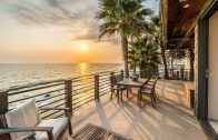 Tropical-Beachfront-Architectural-Home-in-Malibu-California-Sothebys-International-Realty