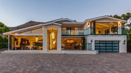 Inside A $9,999,000 Malibu Luxury Home with breathtaking ocean views